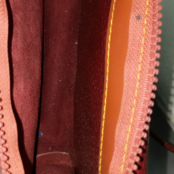 Dooney & Bourke small purse - Picture 6 of 6